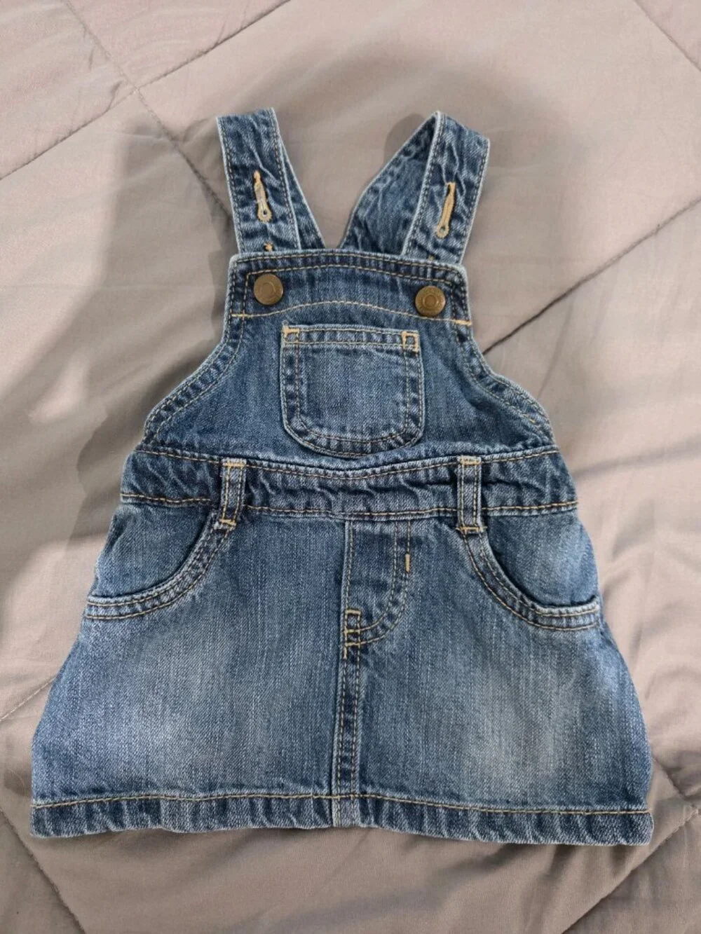 Baby Overalls Dress 3-6 months Old Navy Denim the cutest!